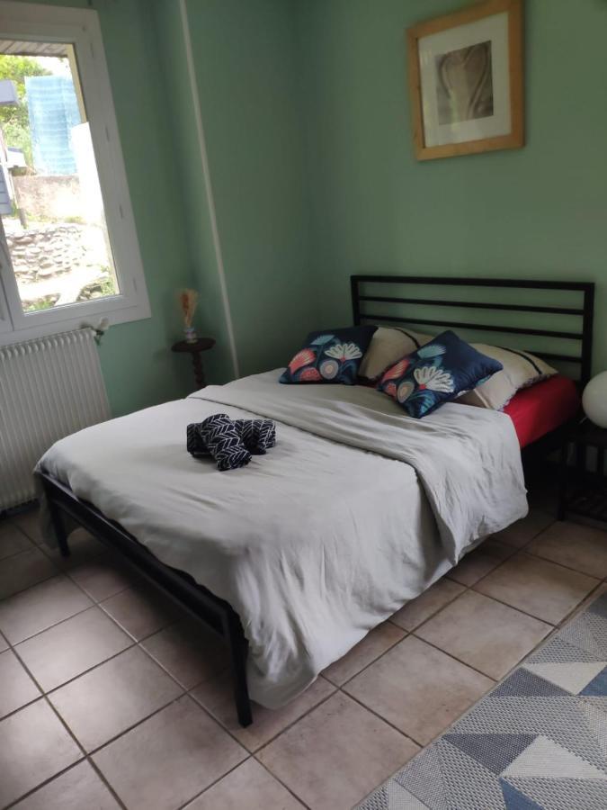 B&B En Plein Coeur De La Foret Artiguelouve Bagian luar foto